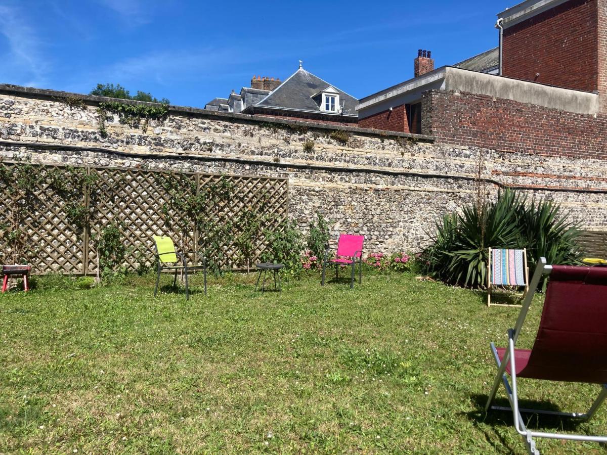 Les D'albatre, Le 56 Appartement *