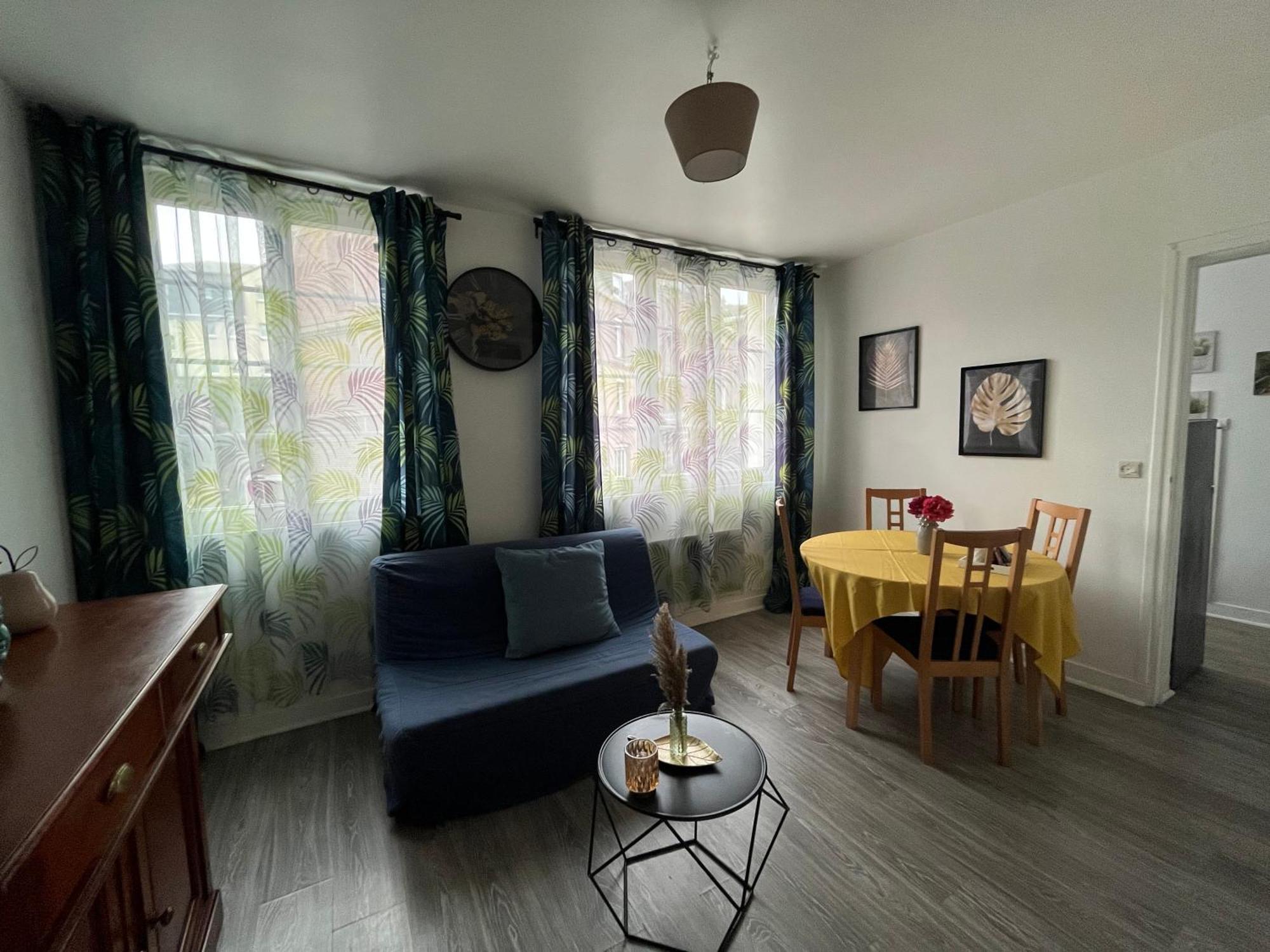Les D'albatre, Le 56 Appartement *
