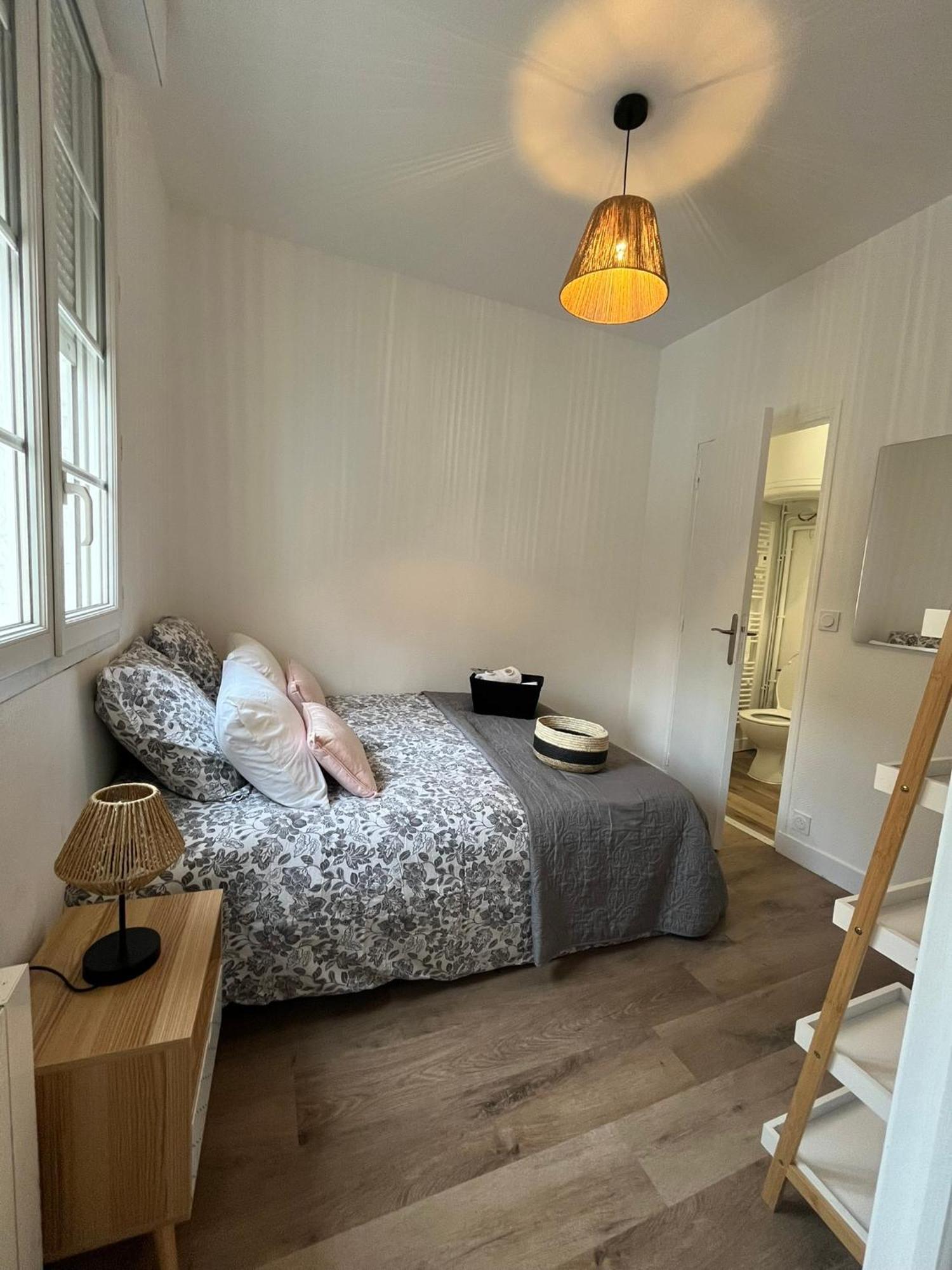 Les D'albatre, Le 56 Appartement *