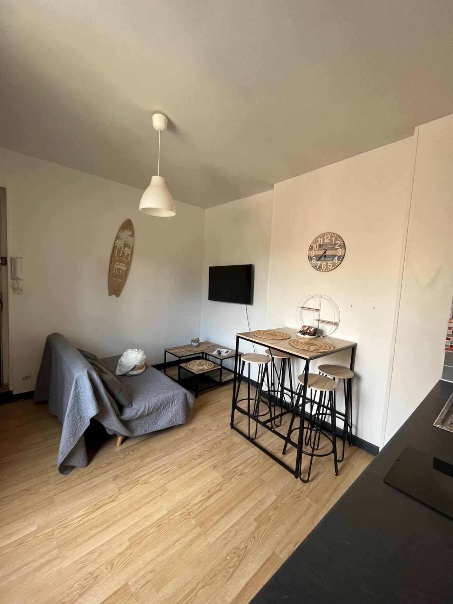 Les D'albatre, Le 56 Appartement *